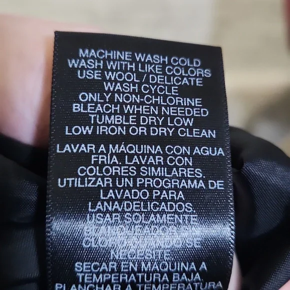 Norma Kamali SZ 10 Black 3 Button Lined Blazer - Picture 12 of 12